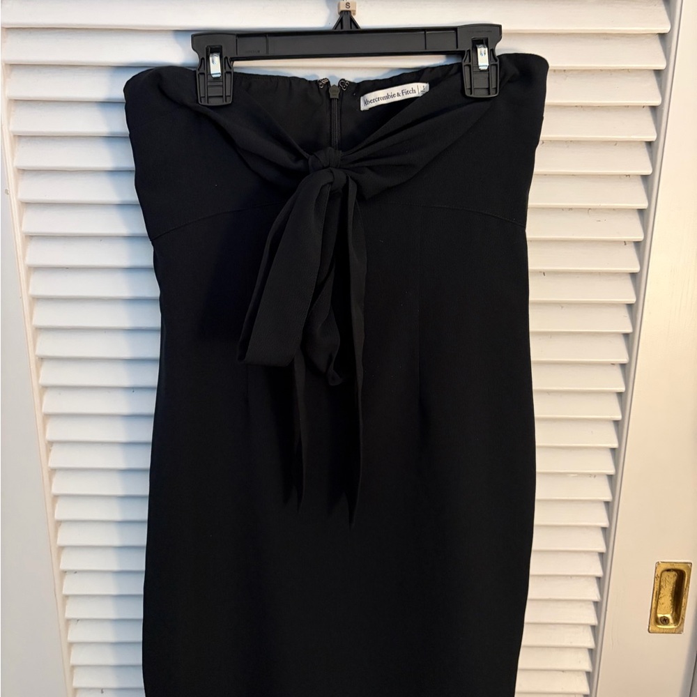 Abercrombie & Fitch Black Strapless Dress with Knot Detail size Small